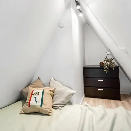 Charming Loft City Center 아파트